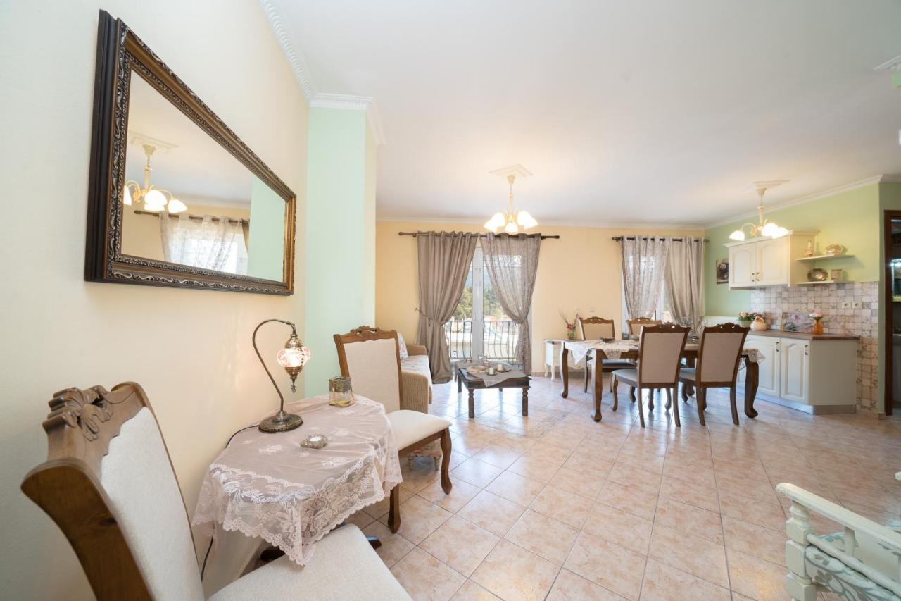Aigli Elegant Sea View Apartment In Argostoli Luaran gambar